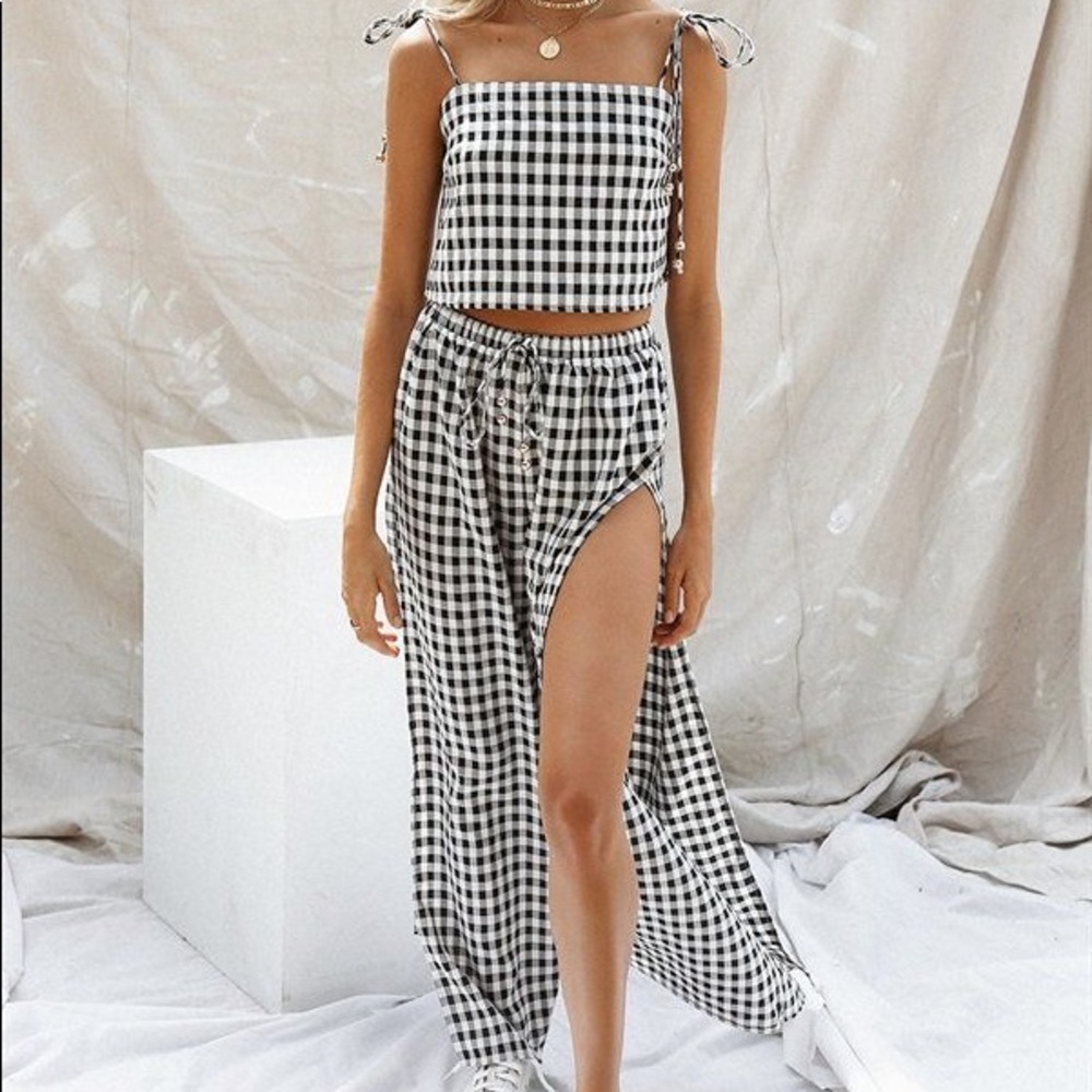 RESERVED UNTIL 10/2 sabo skirt gingham set